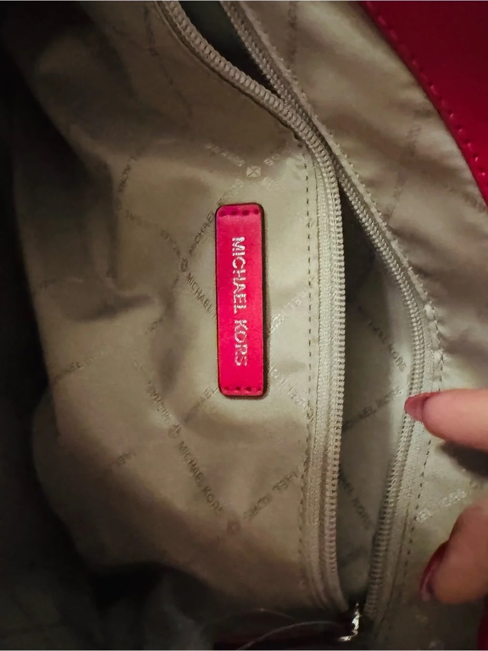 Michael Kors Jet Set Hot Pink Leather Tote- GREAT TEACHER Bag!